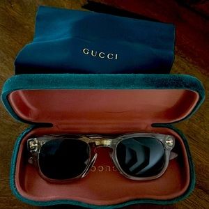 Gucci Sunglasses- clear, with sleeve and case